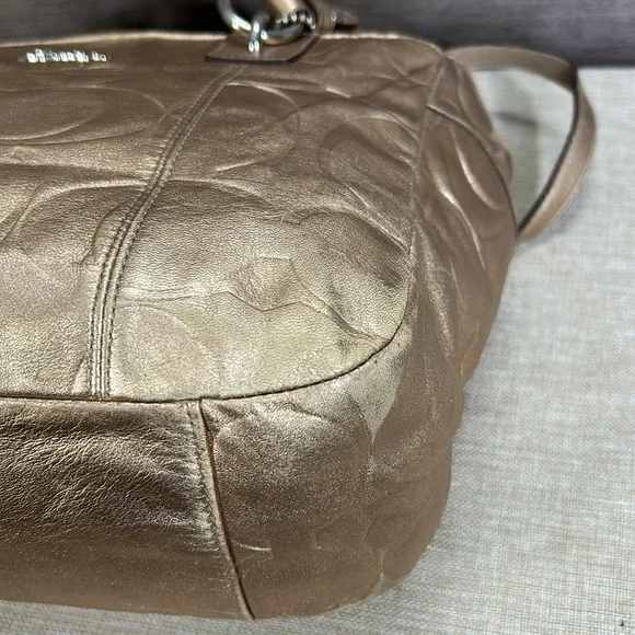 Coach East West F17727 Gallery Embossed Metallic Gold Leather Tote shoulder bag - Picture 8 of 12